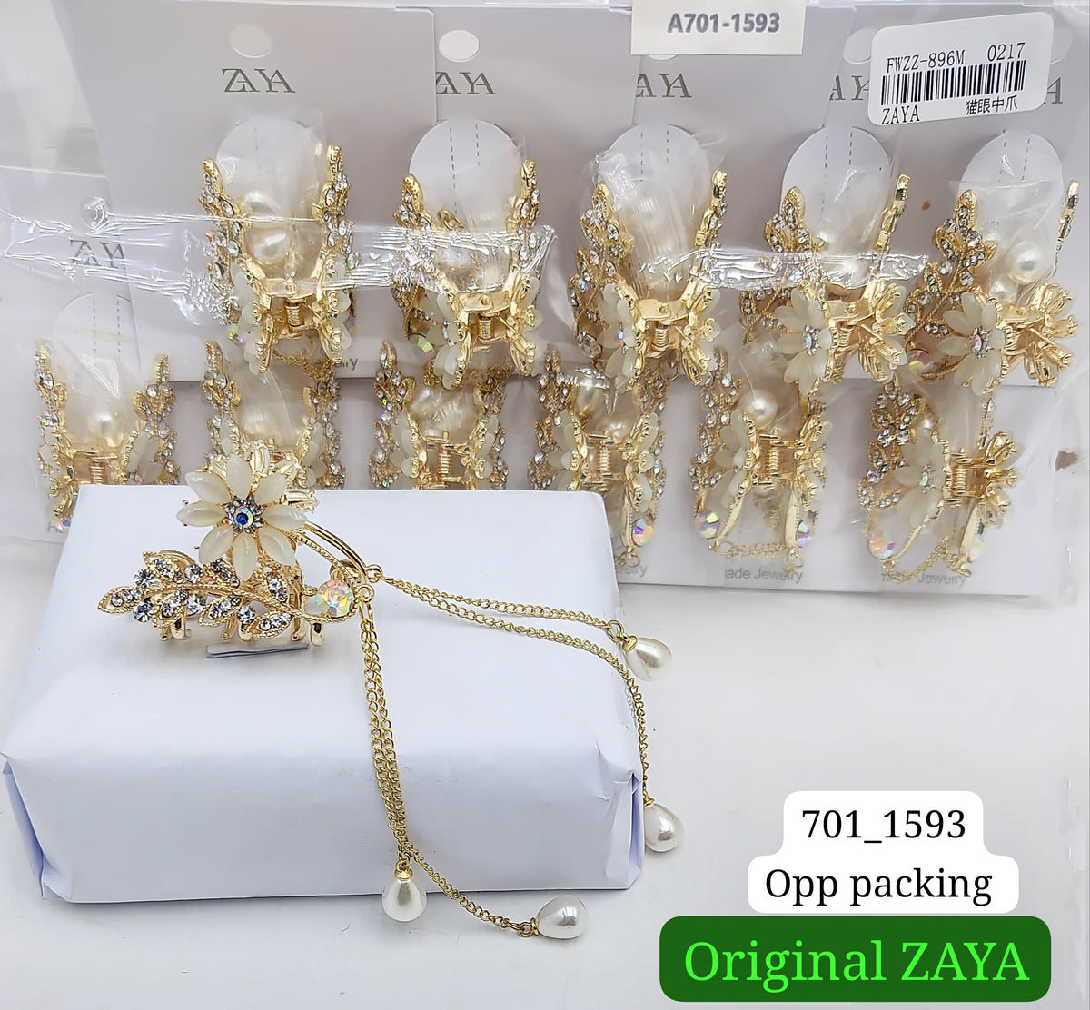 701-1593 ZAYA/SEOUL STYEL CLUTCHER| 12-PCS OPP PACKING| (110/- RS PER PCS)