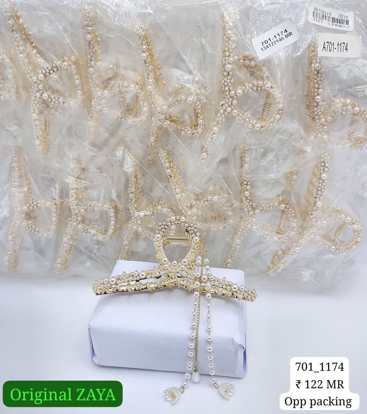 701-1174 ZAYA/SEOUL STYEL CLUTCHER| 12-PCS OPP PACKING| (122/- RS PER PCS)